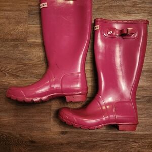 Hunter Fuchsia Waterproof Boots